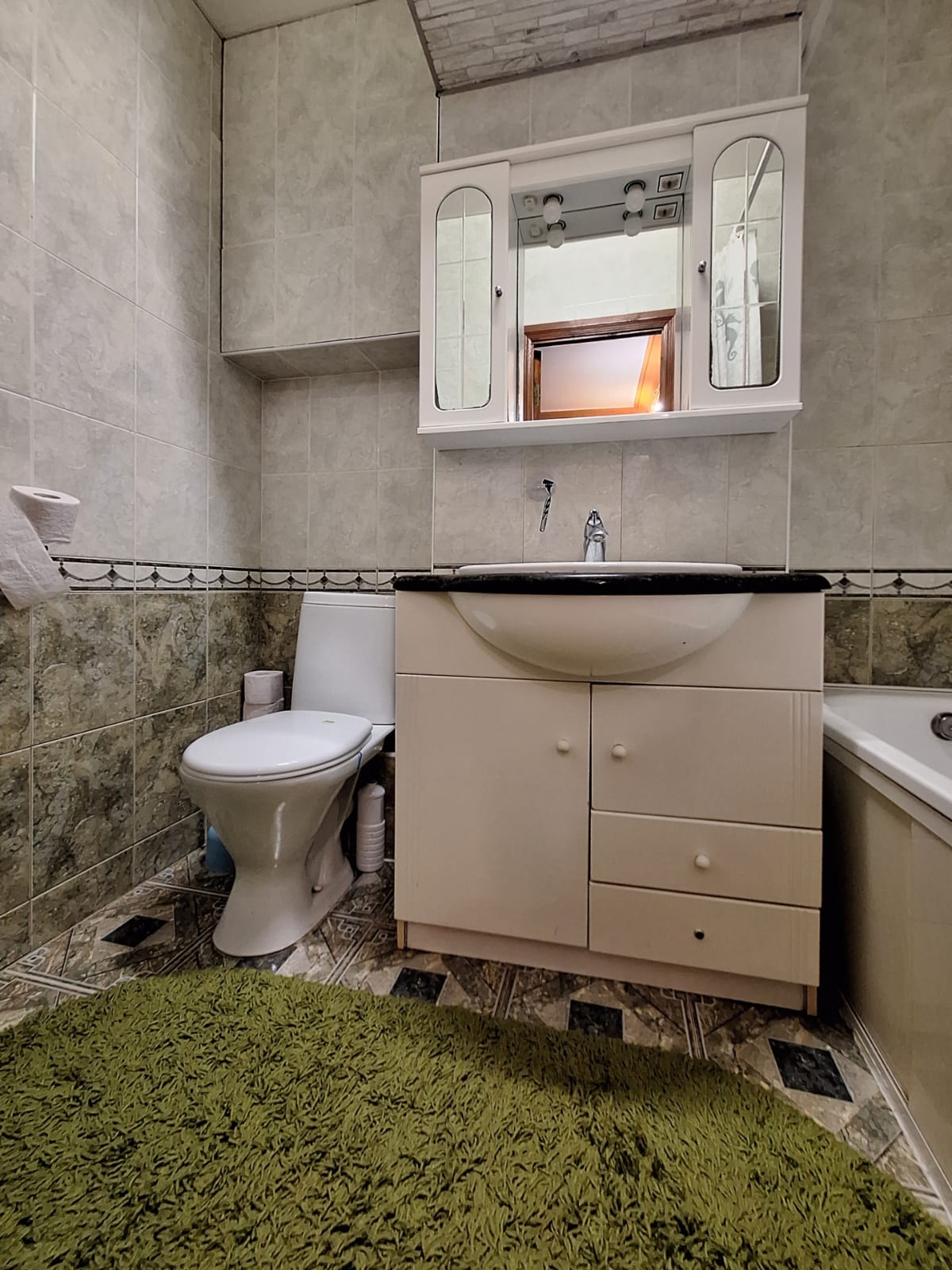 eb221cea-ff4c-47c2-9bd6-a9213a1c757f