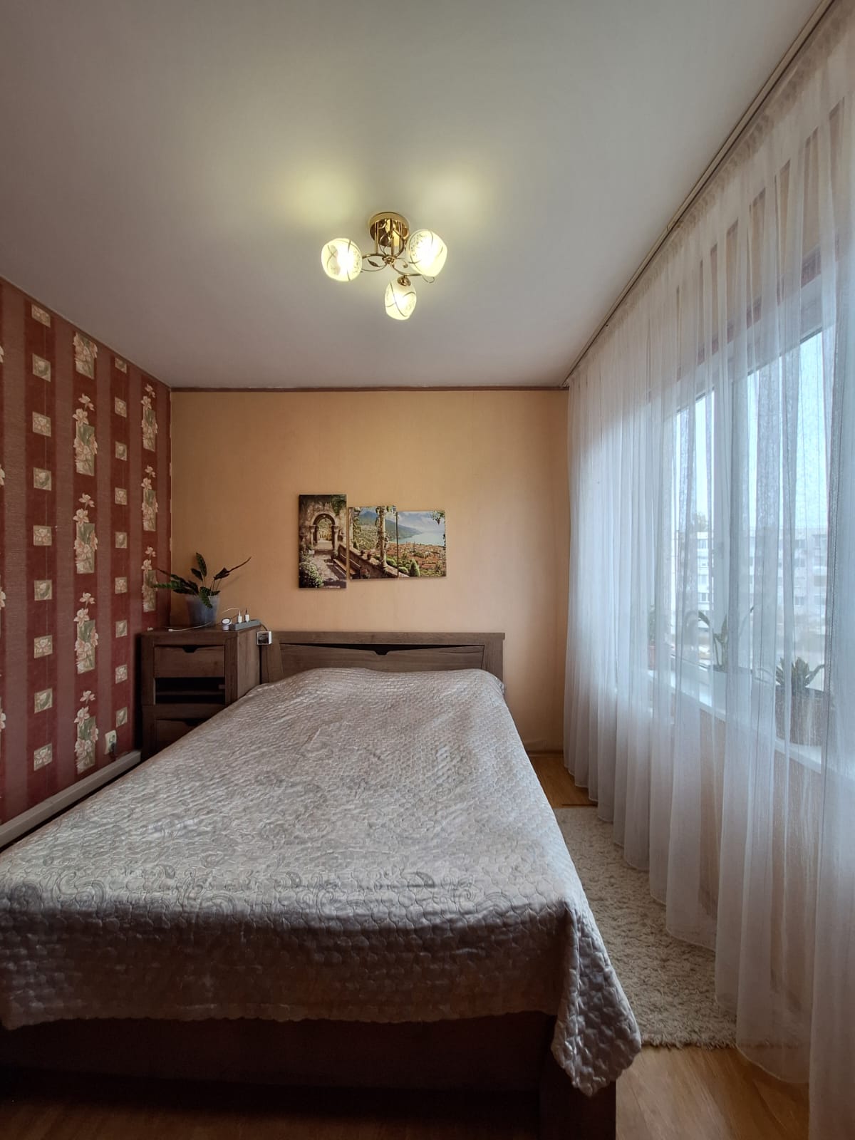 f464bb81-e19c-4852-8b65-3e0fab82e9d1