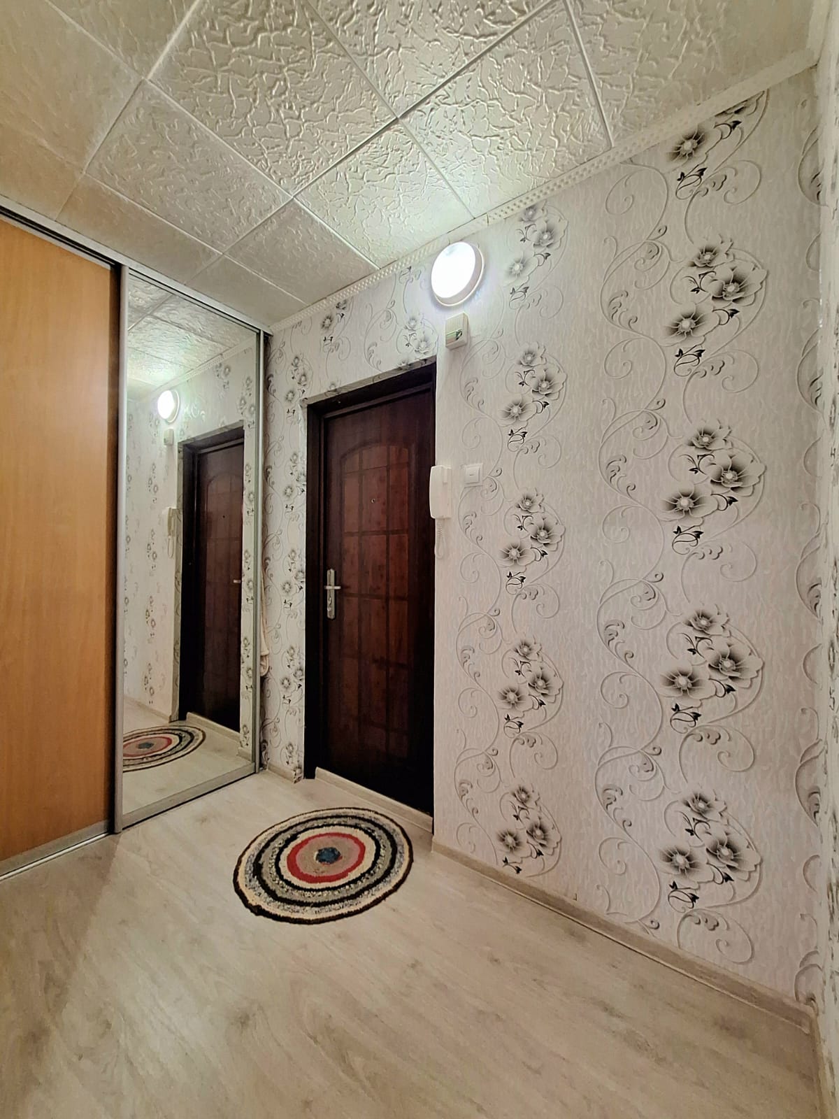 f9f9e786-dfbe-463a-919a-b9860e80fc60